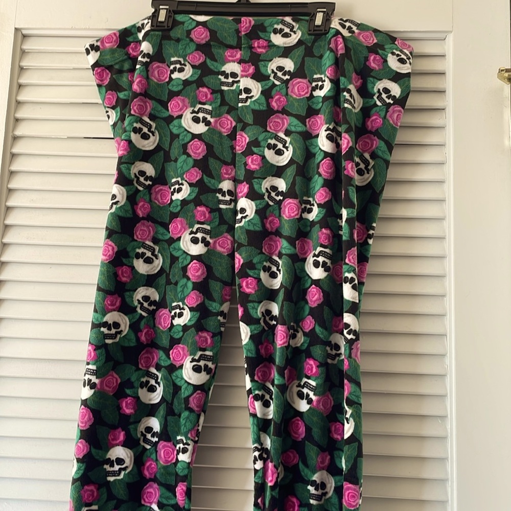 Plus NEW Plush velour skeleton leggings XL